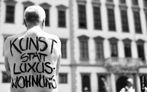 1185494_729689507041086_1073065118_n